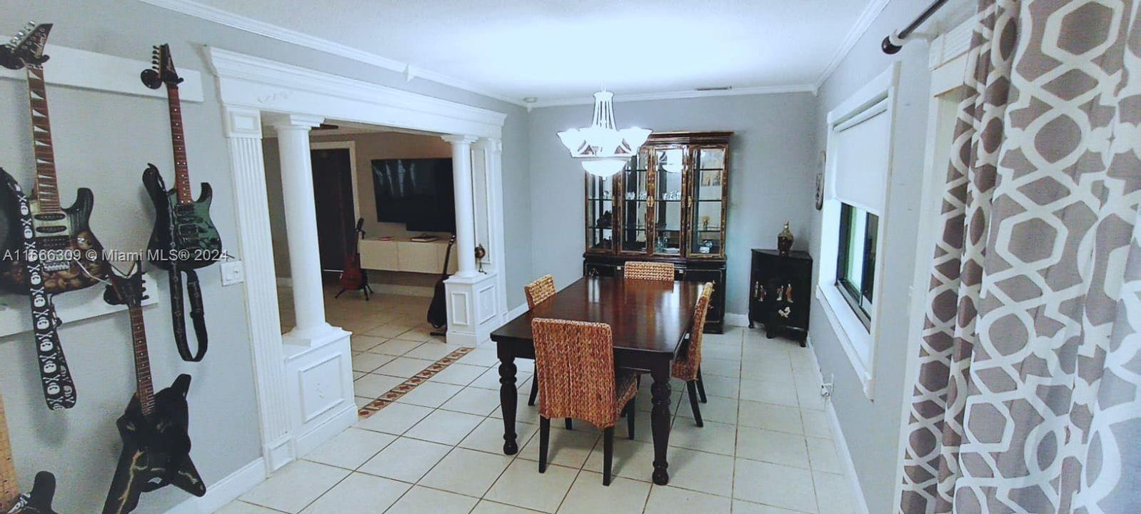 En Venta: $539,995 (3 camas, 2 baños, 1836 Pies cuadrados)