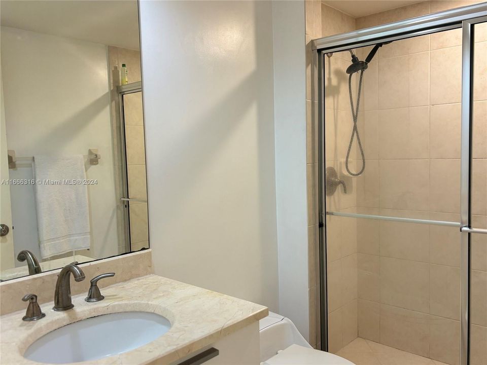 For Rent: $3,299 (2 beds, 2 baths, 1743 Square Feet)