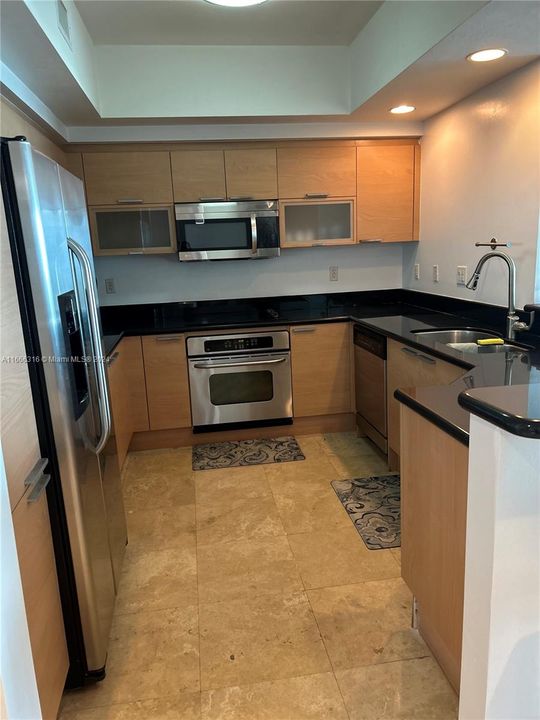 For Rent: $3,299 (2 beds, 2 baths, 1743 Square Feet)