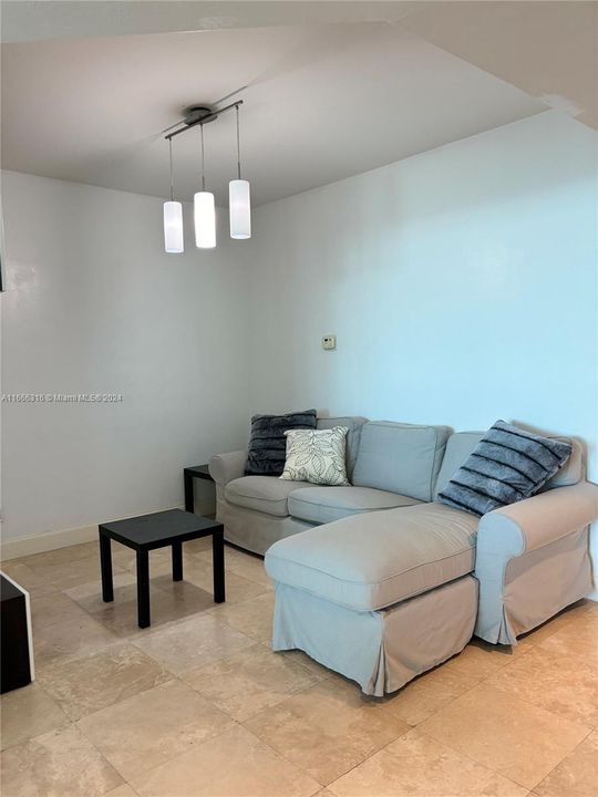 For Rent: $3,299 (2 beds, 2 baths, 1743 Square Feet)