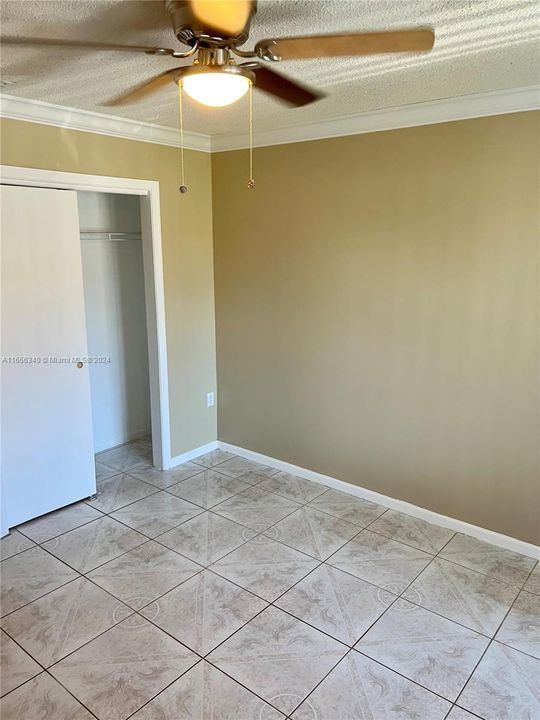 For Rent: $3,600 (3 beds, 2 baths, 1572 Square Feet)