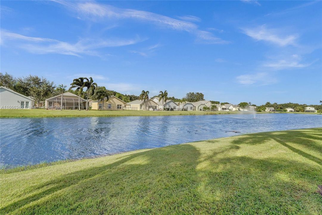 For Sale: $600,000 (3 beds, 2 baths, 1338 Square Feet)