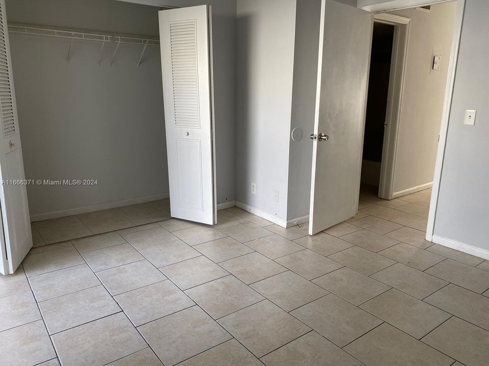 For Rent: $1,600 (1 beds, 1 baths, 495 Square Feet)