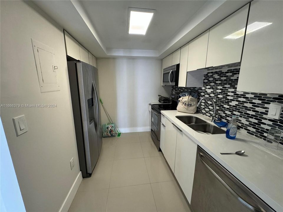 En Venta: $214,900 (1 camas, 1 baños, 717 Pies cuadrados)