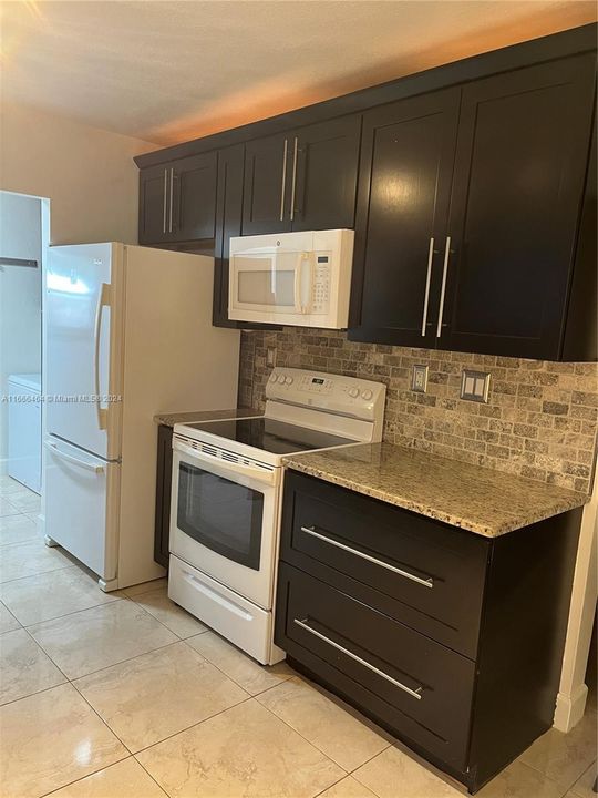 For Rent: $3,100 (3 beds, 1 baths, 1462 Square Feet)