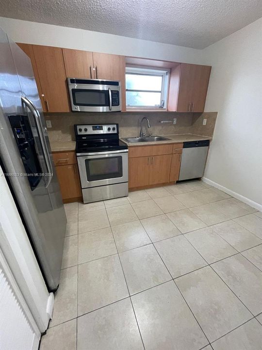 For Rent: $3,000 (3 beds, 2 baths, 0 Square Feet)