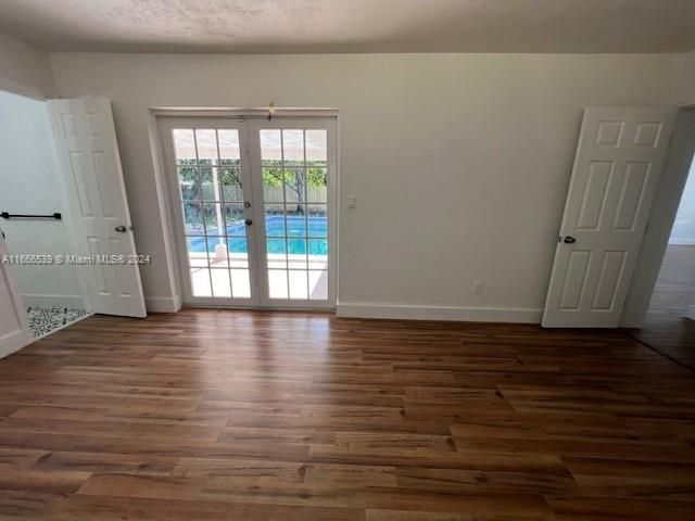 For Rent: $3,770 (4 beds, 2 baths, 1549 Square Feet)