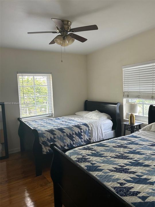 For Rent: $2,850 (2 beds, 1 baths, 1211 Square Feet)