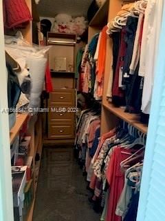 MASTER CLOSET