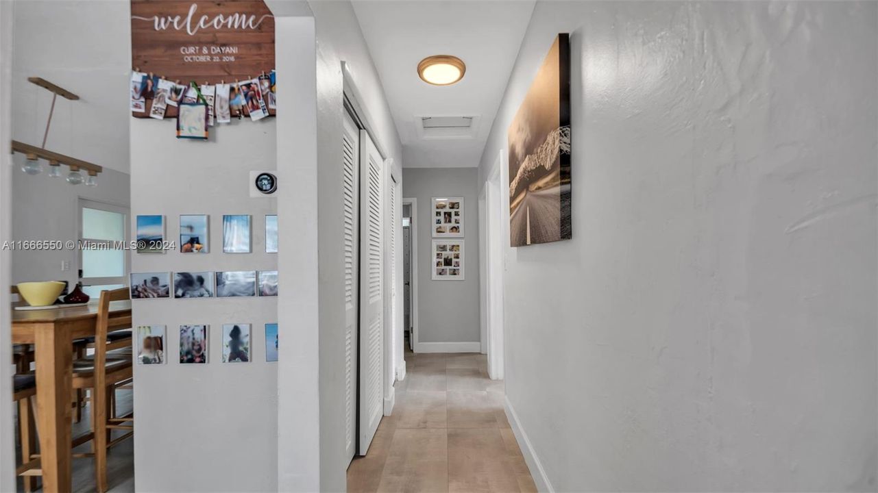 For Sale: $525,000 (3 beds, 1 baths, 980 Square Feet)