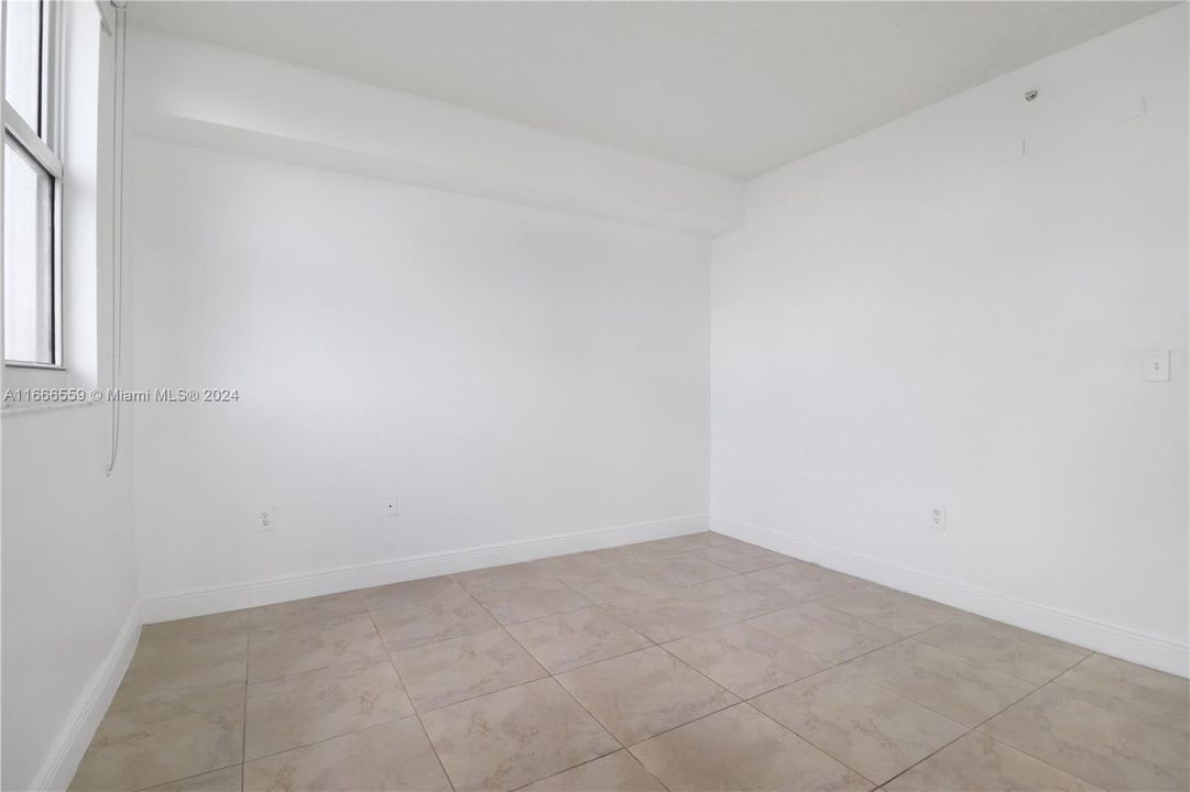 For Rent: $2,650 (2 beds, 2 baths, 1080 Square Feet)