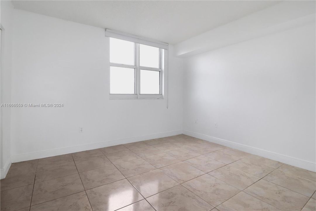 For Rent: $2,650 (2 beds, 2 baths, 1080 Square Feet)