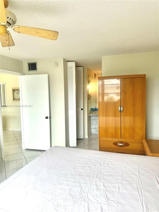 For Sale: $270,000 (1 beds, 1 baths, 0 Square Feet)