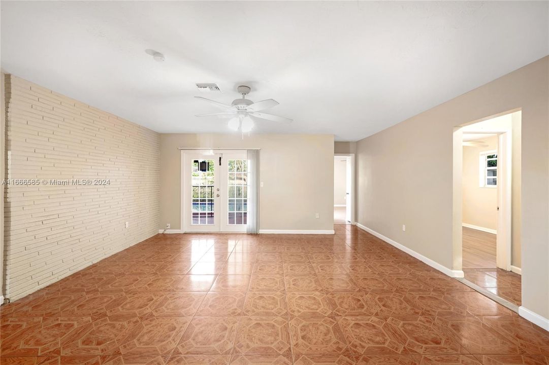 For Sale: $485,900 (3 beds, 2 baths, 1443 Square Feet)