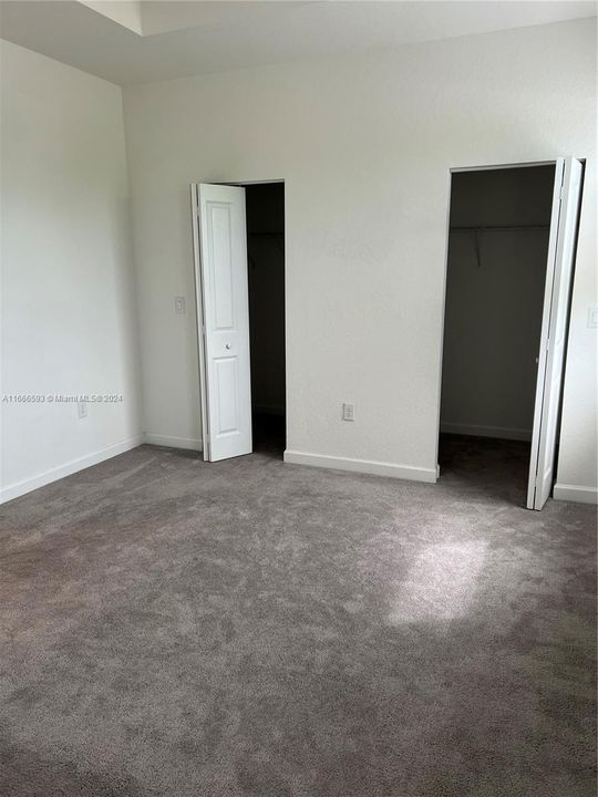 For Rent: $3,300 (3 beds, 2 baths, 1378 Square Feet)