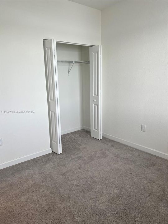 For Rent: $3,300 (3 beds, 2 baths, 1378 Square Feet)