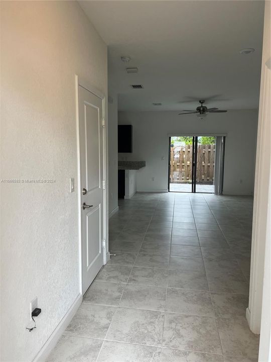 For Rent: $3,300 (3 beds, 2 baths, 1378 Square Feet)