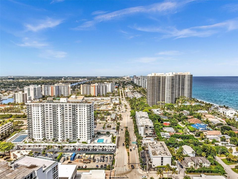 For Sale: $1,799,000 (3 beds, 3 baths, 1944 Square Feet)