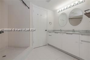 For Rent: $3,300 (2 beds, 2 baths, 1262 Square Feet)