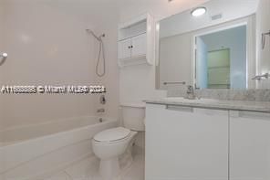 For Rent: $3,300 (2 beds, 2 baths, 1262 Square Feet)