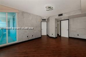 For Rent: $3,300 (2 beds, 2 baths, 1262 Square Feet)