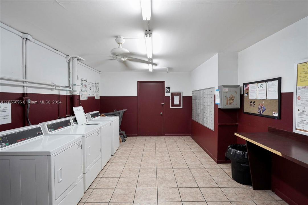 Active With Contract: $120,000 (1 beds, 1 baths, 811 Square Feet)