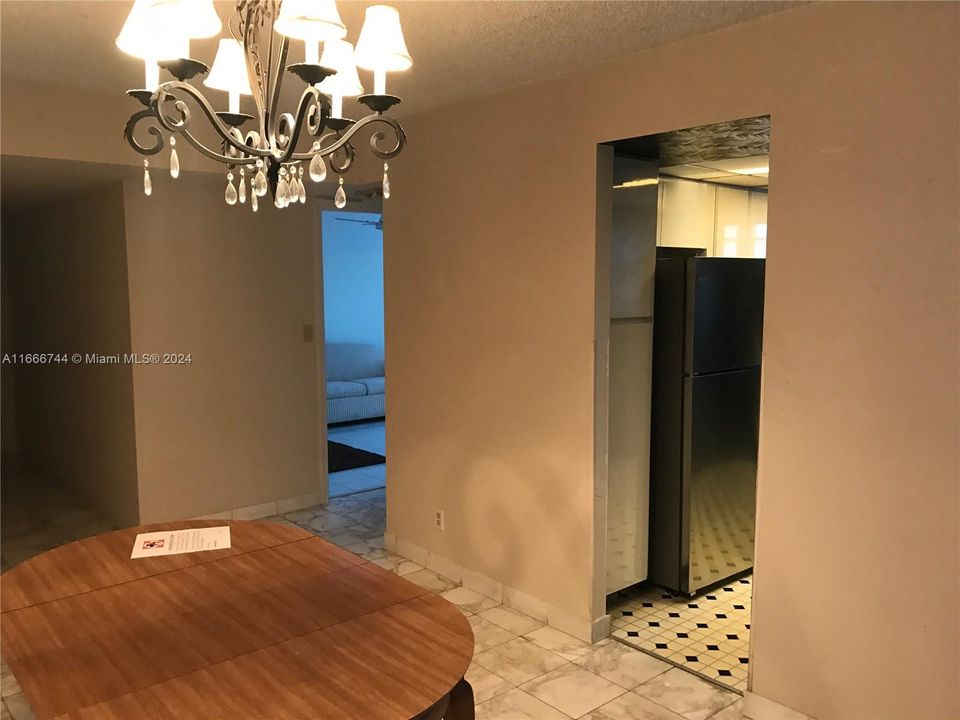 For Rent: $2,600 (2 beds, 2 baths, 1311 Square Feet)