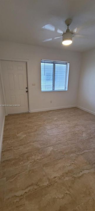 For Rent: $1,600 (1 beds, 1 baths, 4220 Square Feet)