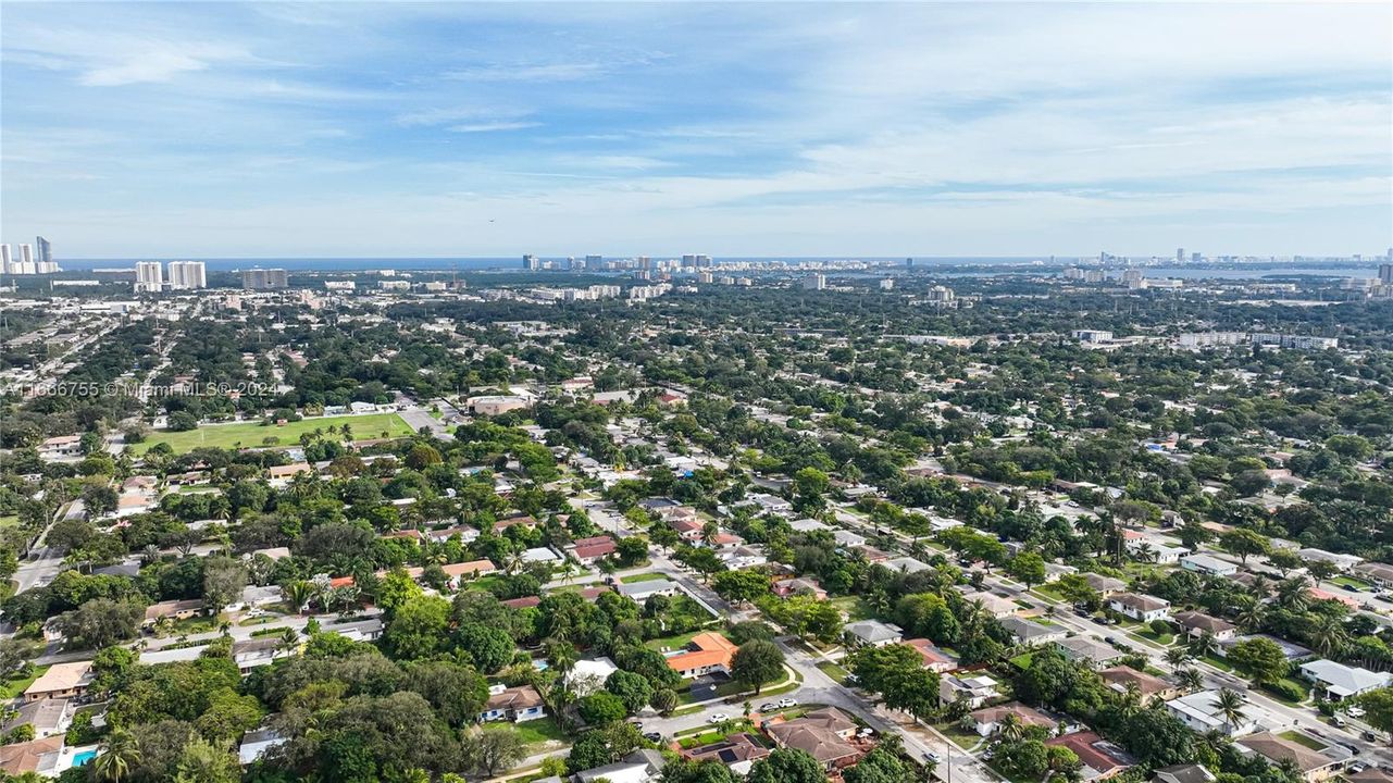 For Sale: $1,175,000 (3 beds, 2 baths, 2123 Square Feet)