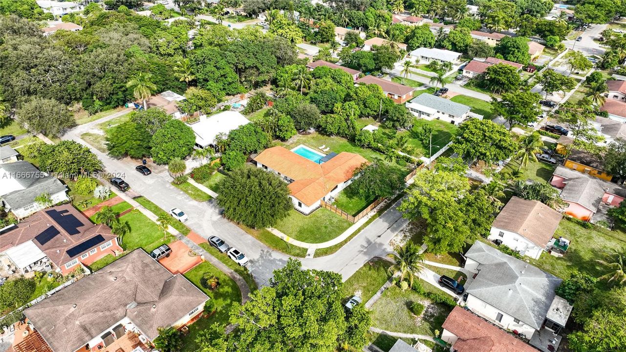 For Sale: $1,175,000 (3 beds, 2 baths, 2123 Square Feet)