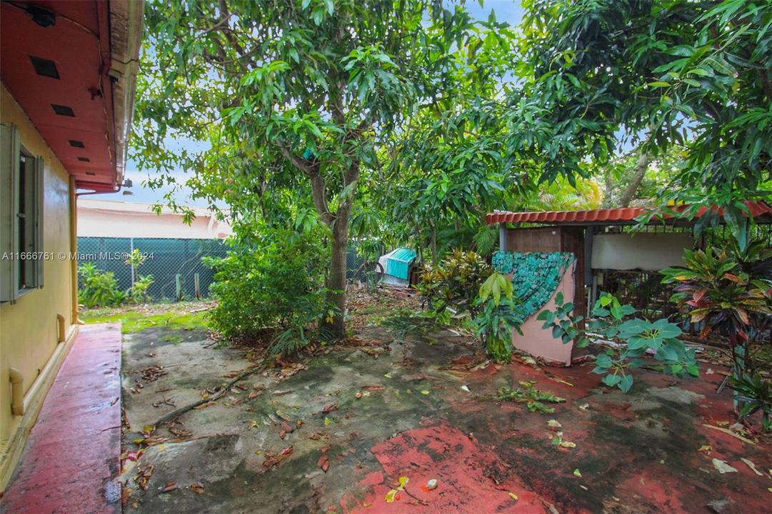 En Venta: $470,000 (2 camas, 1 baños, 1700 Pies cuadrados)