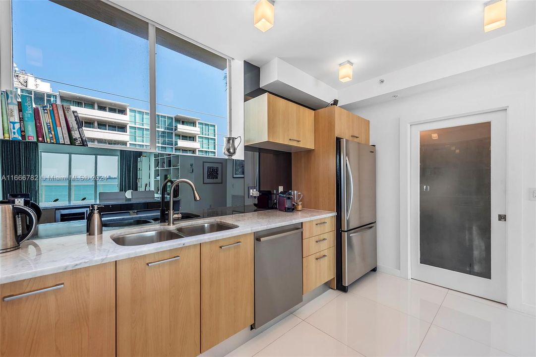 For Sale: $1,250,000 (2 beds, 2 baths, 1513 Square Feet)