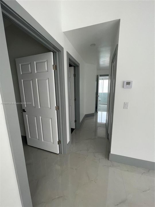 hallway thru bedrooms