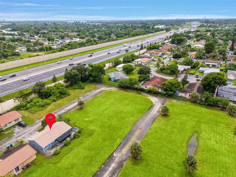 For Sale: $455,000 (3 beds, 2 baths, 1100 Square Feet)