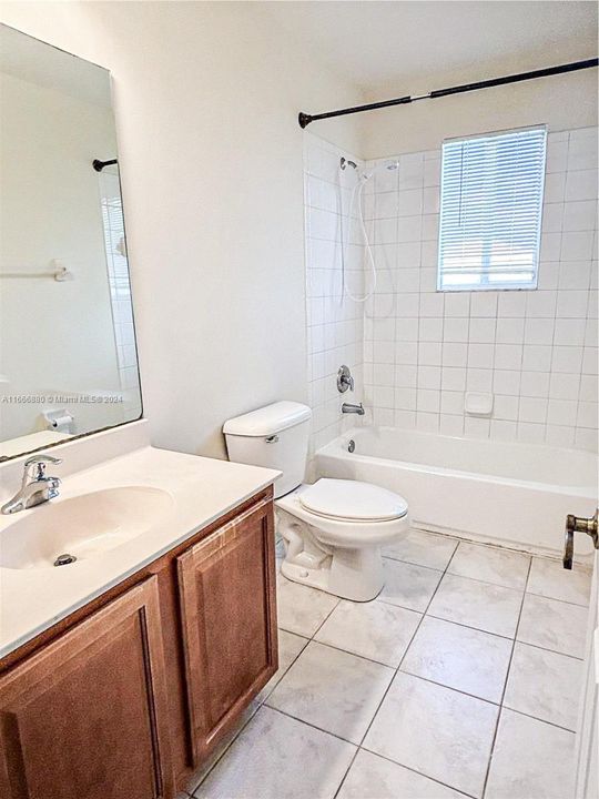 For Rent: $2,700 (3 beds, 2 baths, 1417 Square Feet)