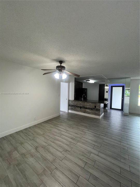 For Rent: $3,750 (4 beds, 2 baths, 1542 Square Feet)