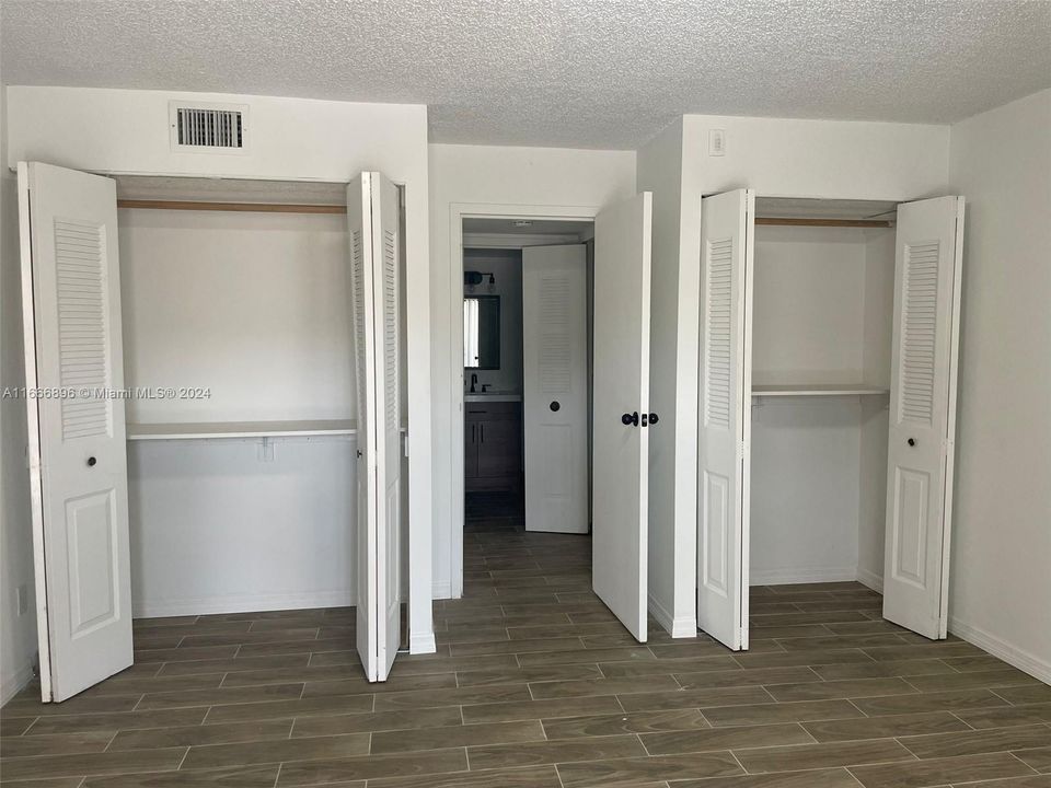 For Rent: $1,665 (1 beds, 1 baths, 650 Square Feet)