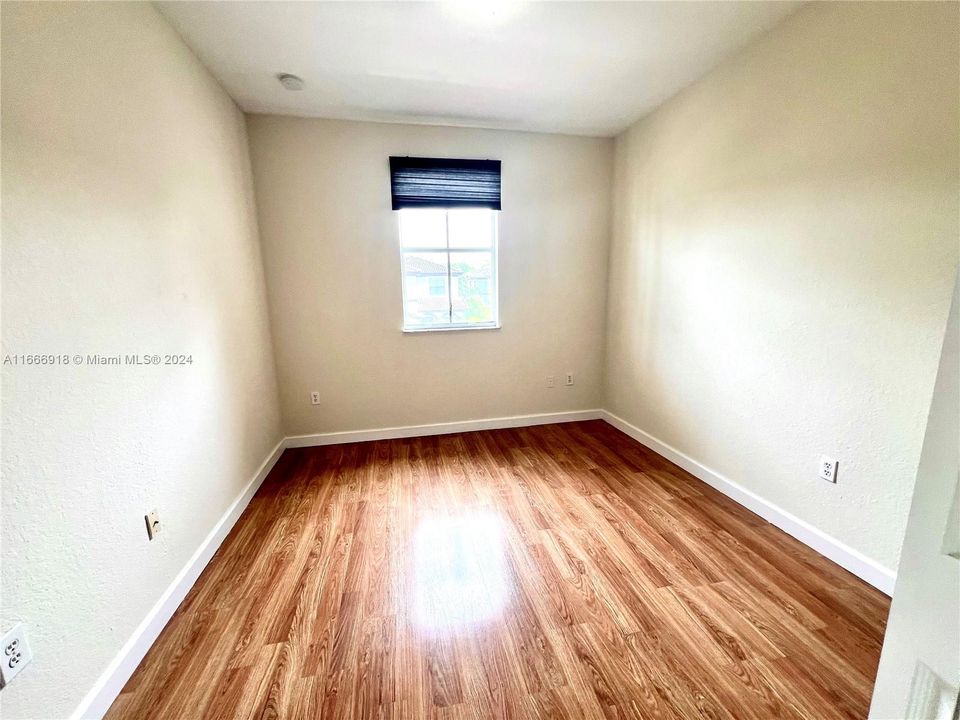 For Rent: $3,600 (3 beds, 2 baths, 1690 Square Feet)