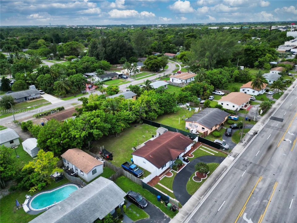 For Sale: $449,000 (4 beds, 2 baths, 1350 Square Feet)