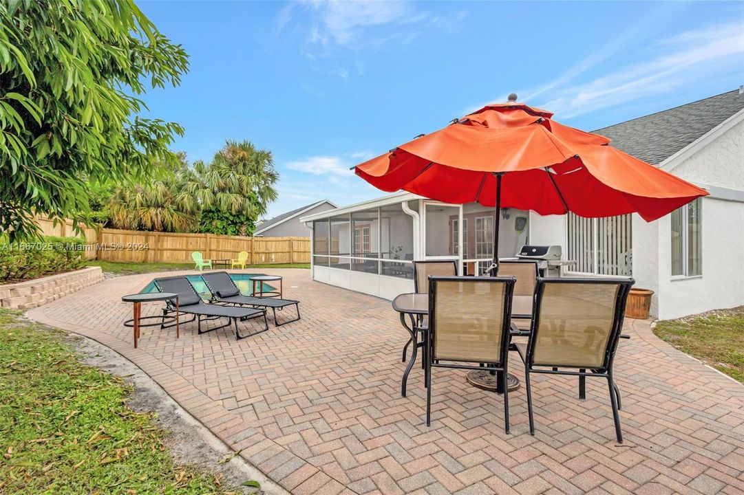 For Sale: $499,000 (3 beds, 2 baths, 1476 Square Feet)