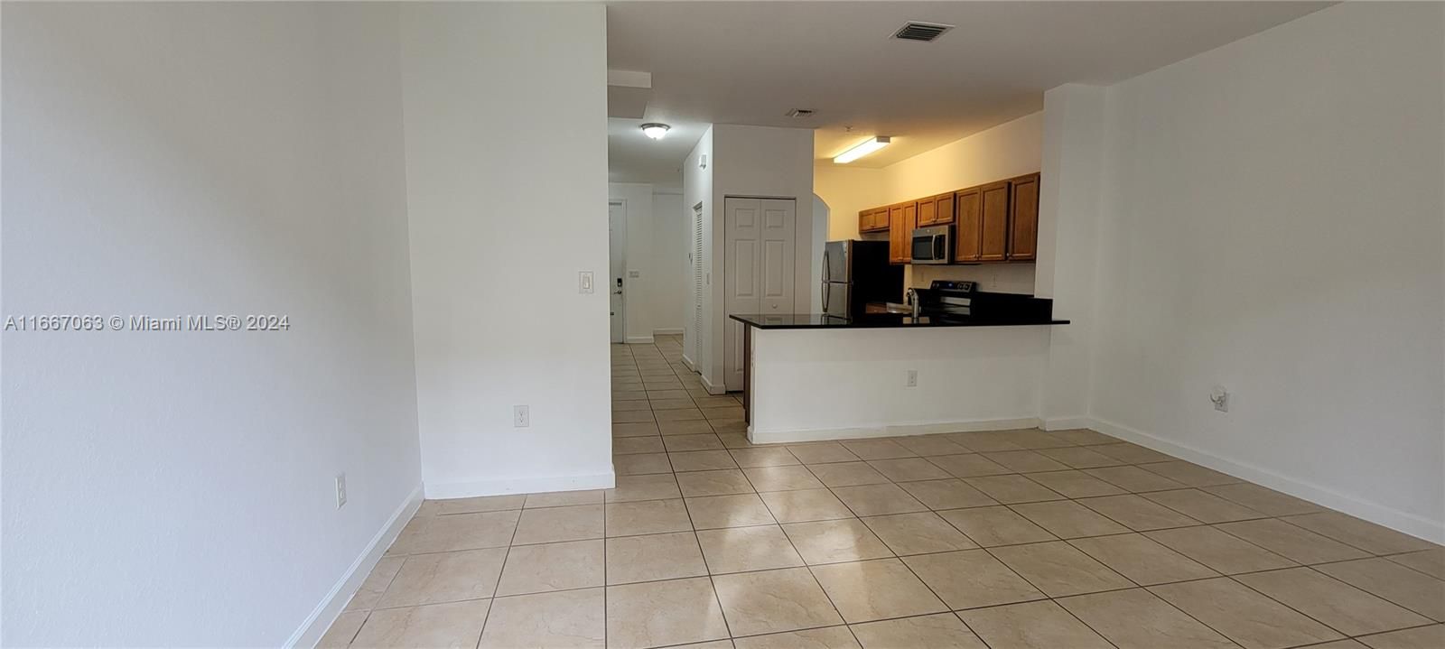 For Rent: $2,100 (2 beds, 2 baths, 1290 Square Feet)