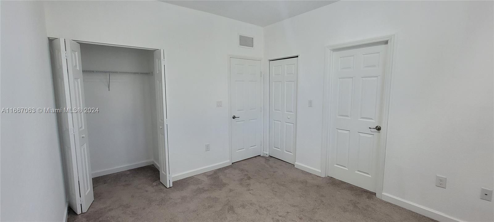 For Rent: $2,100 (2 beds, 2 baths, 1290 Square Feet)