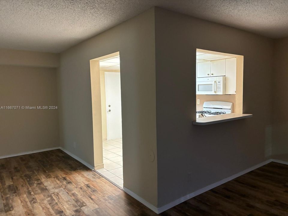 For Sale: $189,000 (2 beds, 2 baths, 1458 Square Feet)