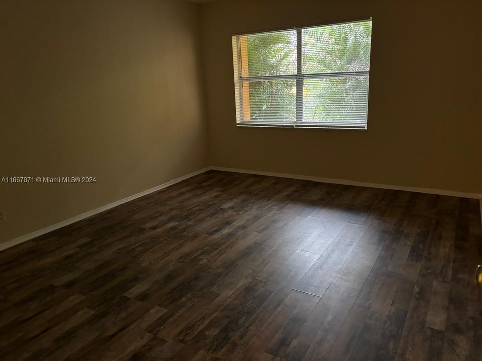 For Sale: $189,000 (2 beds, 2 baths, 1458 Square Feet)