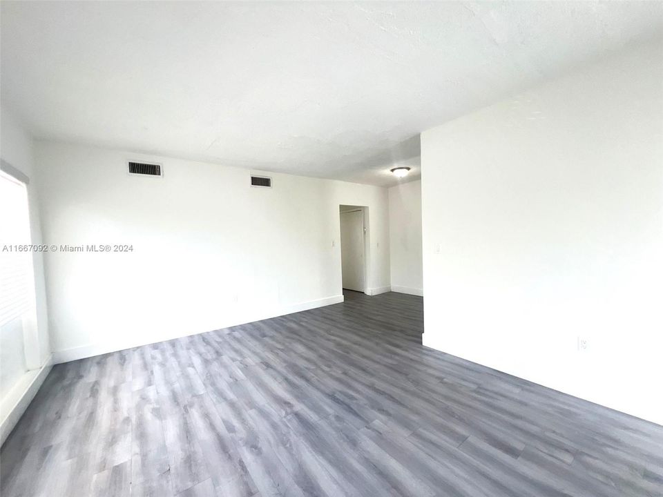 Recently Rented: $2,000 (1 beds, 1 baths, 0 Square Feet)