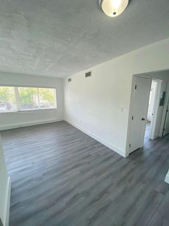 Recently Rented: $2,000 (1 beds, 1 baths, 0 Square Feet)