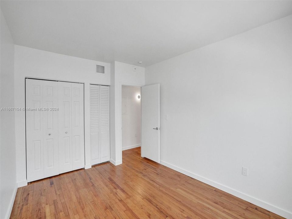 For Rent: $1,998 (1 beds, 1 baths, 430 Square Feet)