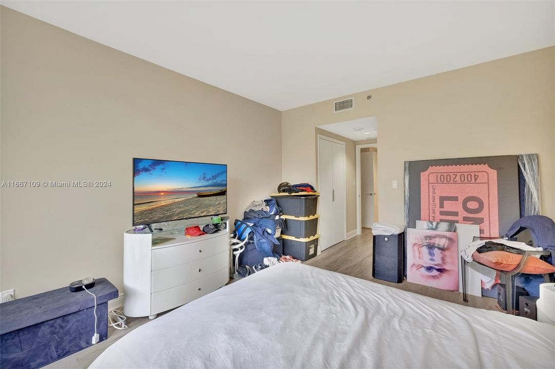 For Sale: $690,000 (2 beds, 2 baths, 1750 Square Feet)