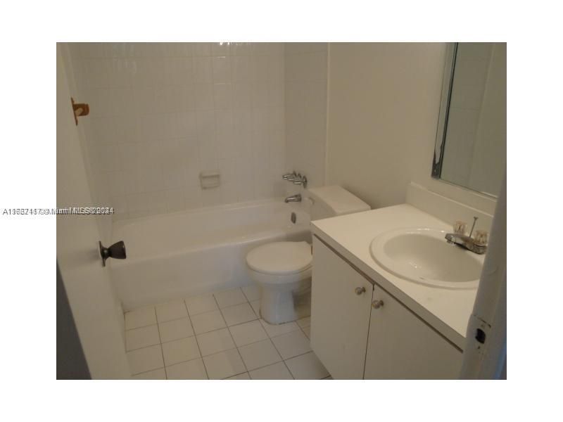 For Sale: $189,000 (2 beds, 2 baths, 1119 Square Feet)