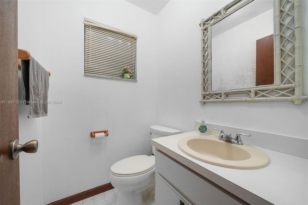 For Sale: $729,900 (4 beds, 2 baths, 2306 Square Feet)